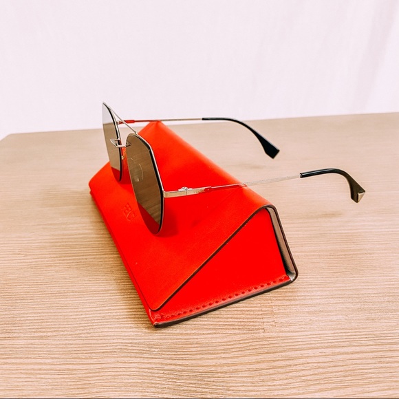 Fendi- Eyeline Aviator Sunglasses - Picture 10 of 15